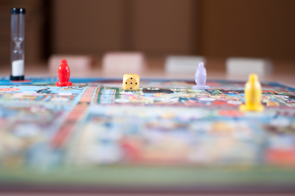 6 advantages of playing board games