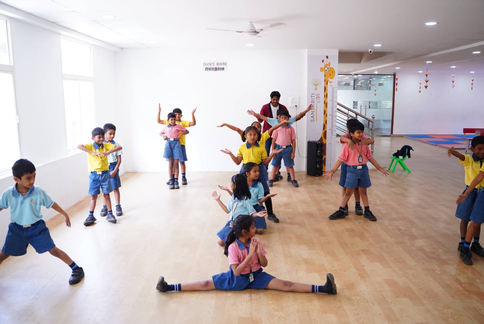 kids activity in school 